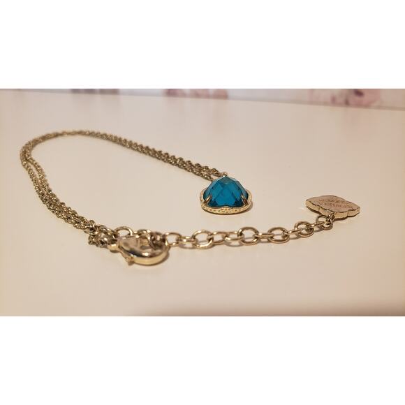 Kendra Scott Kiri Necklace in London Blue Glass with Gold Hardware - Picture 7 of 9